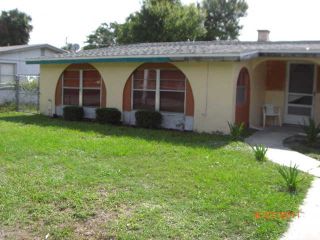 Foreclosed Home - 1645 HENDERSON AVE, 33916