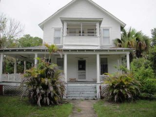 Foreclosed Home - 3488 E RIVERSIDE DR, 33916