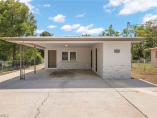Foreclosed Home - 1159 POLK ST, 33916