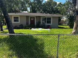 Foreclosed Home - 3762 EDISON AVE, 33916