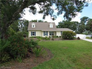 Foreclosed Home - 17800 CHESTERFIELD RD, 33917