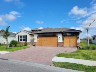 Foreclosed Home - 18241 EVERSON MILES CIR, 33917