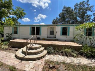 Foreclosed Home - 8375 GRADY DR, 33917