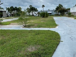 Foreclosed Home - 11361 BAYSIDE BLVD, 33931