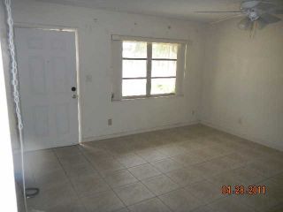 Foreclosed Home - List 100038202