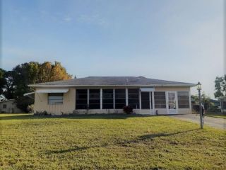 Foreclosed Home - 10 PALM BLVD, 33936