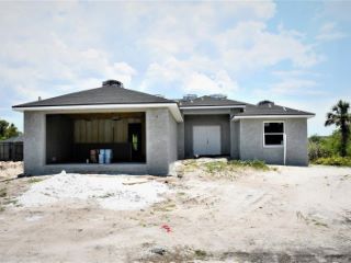 Foreclosed Home - 1127 ANSIN ST, 33950