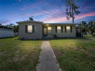 Foreclosed Home - 22123 HERNANDO AVE, 33952