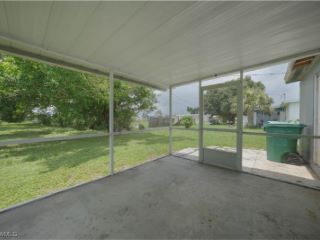 Foreclosed Home - 4362 CONWAY BLVD, 33952