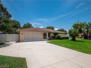 Foreclosed Home - 360 KENSINGTON ST, 33954