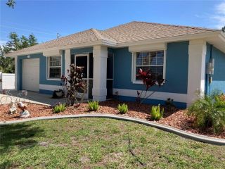 Foreclosed Home - 400 ROSE APPLE CIR, 33954