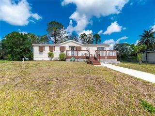 Foreclosed Home - 15420 OLIVE CIR, 33955