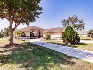 Foreclosed Home - 515 ROYAL POINCIANA, 33955
