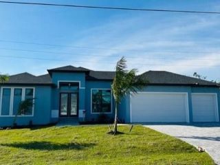 Foreclosed Home - 7331 N SEAGRAPE RD, 33955