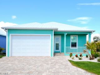 Foreclosed Home - 3010 TRAWLER LN, 33956