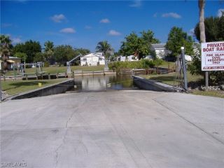 Foreclosed Home - 4650 CATFISH CT, 33956