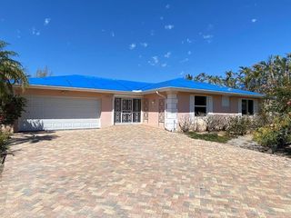 Foreclosed Home - 1399 ALBATROSS RD, 33957