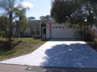 Foreclosed Home - 8192 EGRET RD, 33967