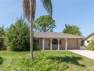 Foreclosed Home - 18540 TAMPA RD, 33967