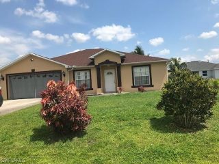 Foreclosed Home - 3912 11TH ST W, 33971