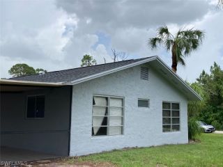 Foreclosed Home - 709 FIFTH AVE, 33972