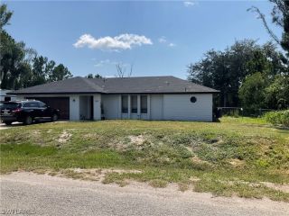 Foreclosed Home - 1017 CALVIN AVE, 33972
