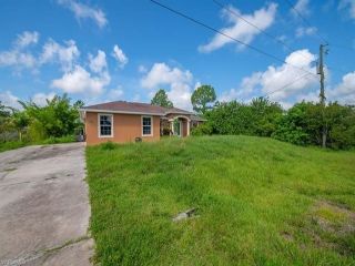 Foreclosed Home - 1911 WOODROW AVE, 33972