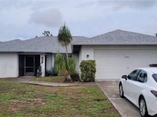 Foreclosed Home - 2440 GEORGE AVE S, 33973