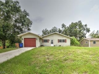 Foreclosed Home - 2801 53RD ST SW, 33976