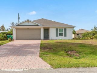 Foreclosed Home - 12375 PERRINE AVE, 33981