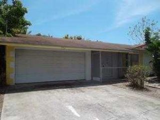 Foreclosed Home - 1142 Se 13th St, 33990