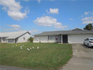 Foreclosed Home - 1405 SE 11TH AVE, 33990