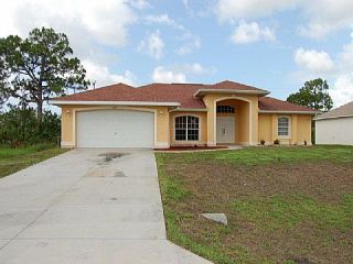 Foreclosed Home - 1612 SW 12TH LN, 33991