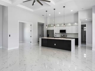 Foreclosed Home - List 100755005