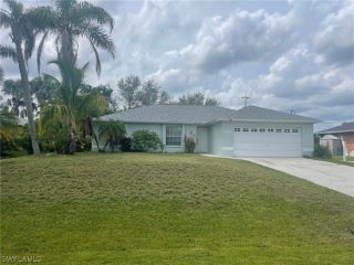 Foreclosed Home - 1120 SW 9TH CT, 33991