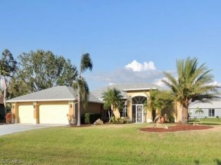 Foreclosed Home - 515 NW 26TH PL, 33993