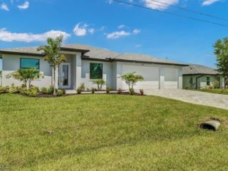 Foreclosed Home - 123 NW 7TH TER, 33993