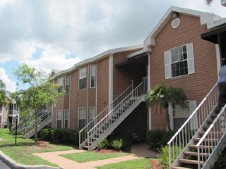 Foreclosed Home - 1340 WILDWOOD LAKES BLVD UNIT 6, 34104