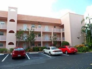 Foreclosed Home - 300 FOREST LAKES BLVD APT 106, 34105