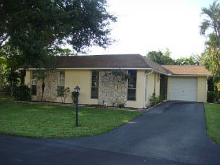 Foreclosed Home - 249 YORKSHIRE CT # COURT6, 34112