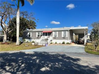 Foreclosed Home - 6 CANNES DR, 34112