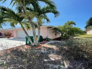 Foreclosed Home - 575 SAINT ANDREWS BLVD, 34113