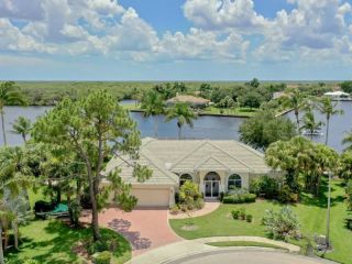 Foreclosed Home - 120 WILDERNESS CAY, 34114