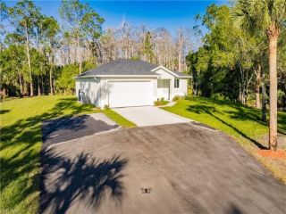 Foreclosed Home - 4949 EVERGLADES BLVD N, 34120