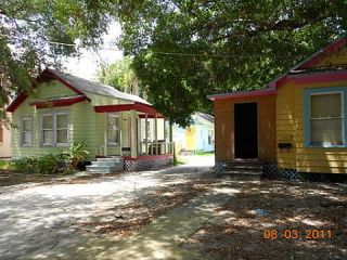 Foreclosed Home - 1106 16TH ST W, 34205