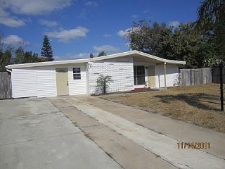 Foreclosed Home - 2119 N WELLESLEY DR, 34207