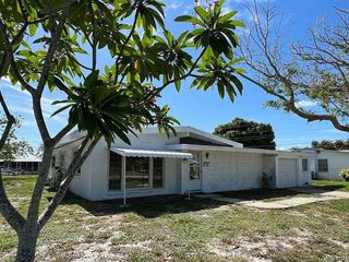 Foreclosed Home - 305 N RADCLIFFE PL, 34207