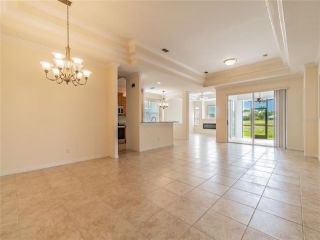 Foreclosed Home - 242 HERITAGE ISLES WAY, 34212