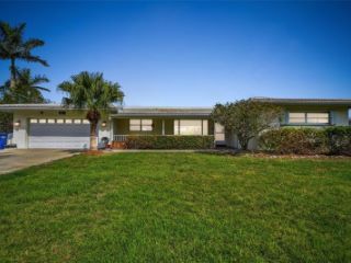 Foreclosed Home - 5311 PALMETTO POINT DR, 34221