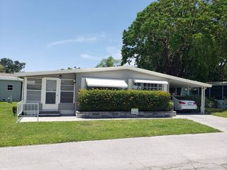 Foreclosed Home - 511 EDGEWATER DR, 34222